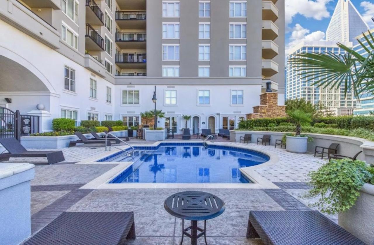 Spacious 2 Bed, 2 Bath Uptown Gem In The Heart Of The City-Parking-Wi-Fi-Balcony Cgv Charlotte Zewnętrze zdjęcie